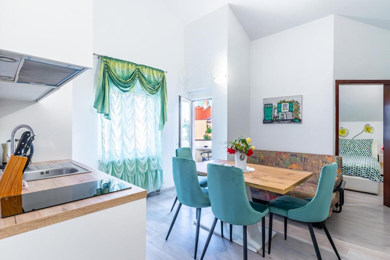 Apartments Villa Rudi بيبينيا المظهر الخارجي الصورة