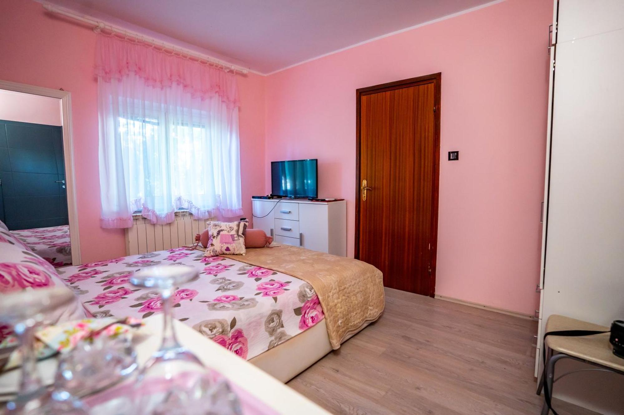 Apartments Villa Rudi بيبينيا المظهر الخارجي الصورة